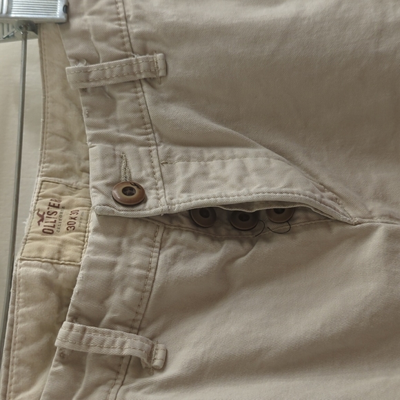 Hollister men's khakis/chinos - Picture 3 of 4